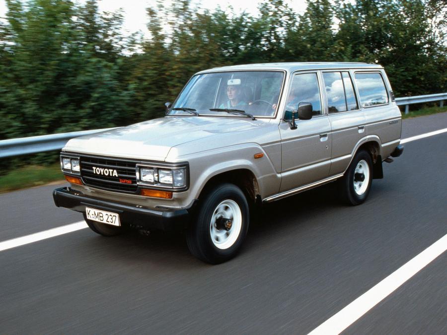  Toyota Land Cruiser 60 VX 1987 года  (фото 1 из 7)